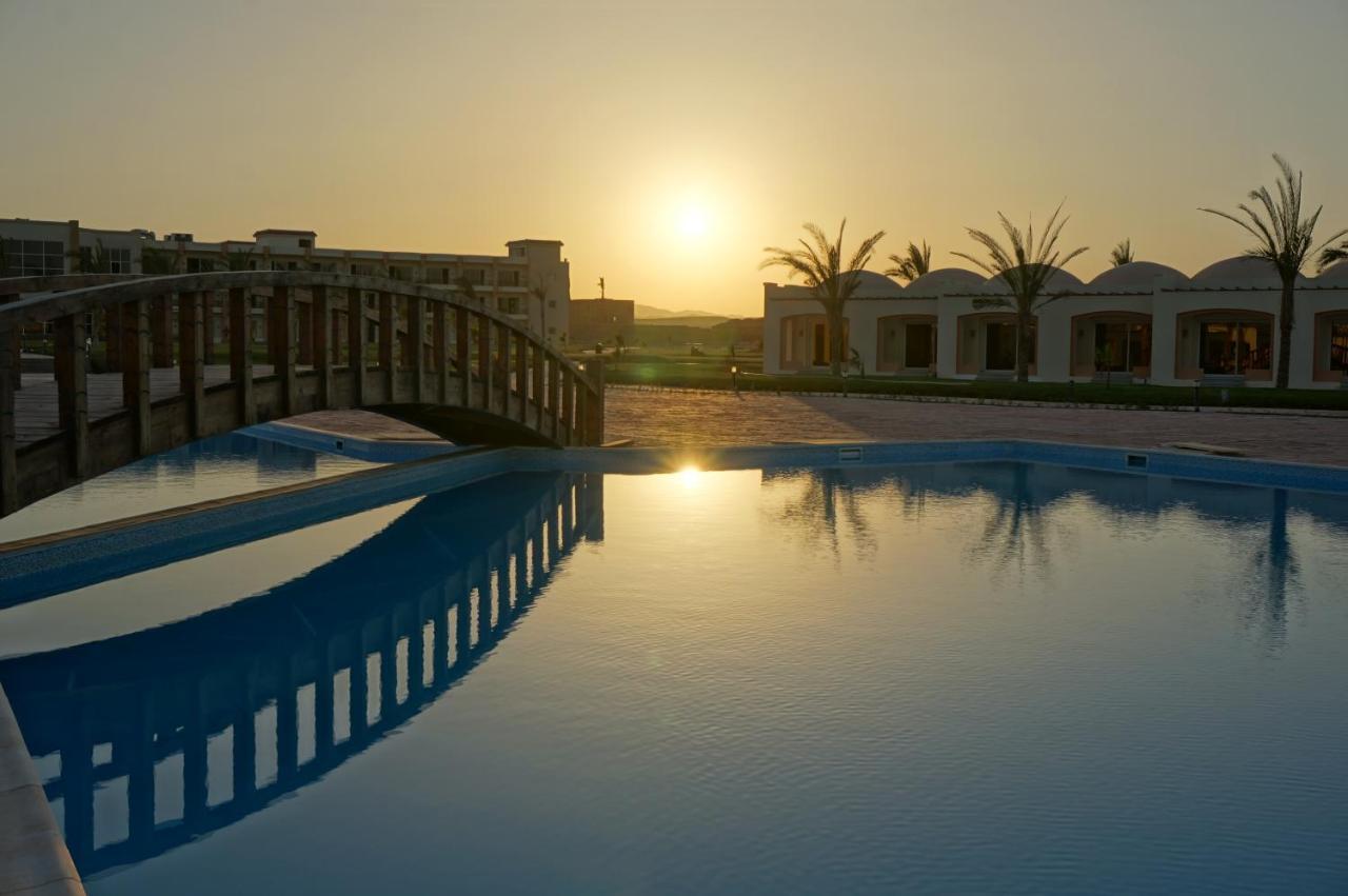 Amarina Queen Resort & Aqua Park Marsa Alam Esterno foto