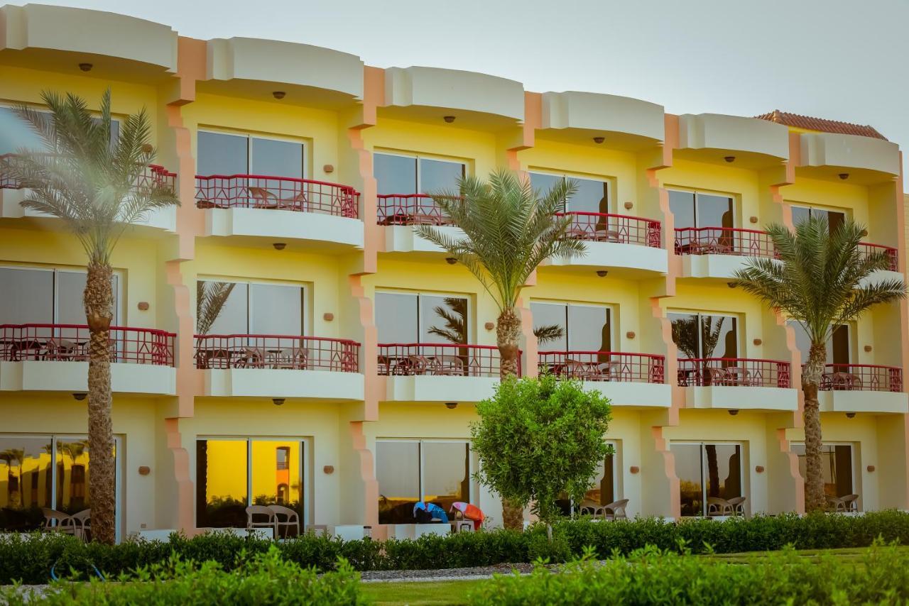 Amarina Queen Resort & Aqua Park Marsa Alam Esterno foto