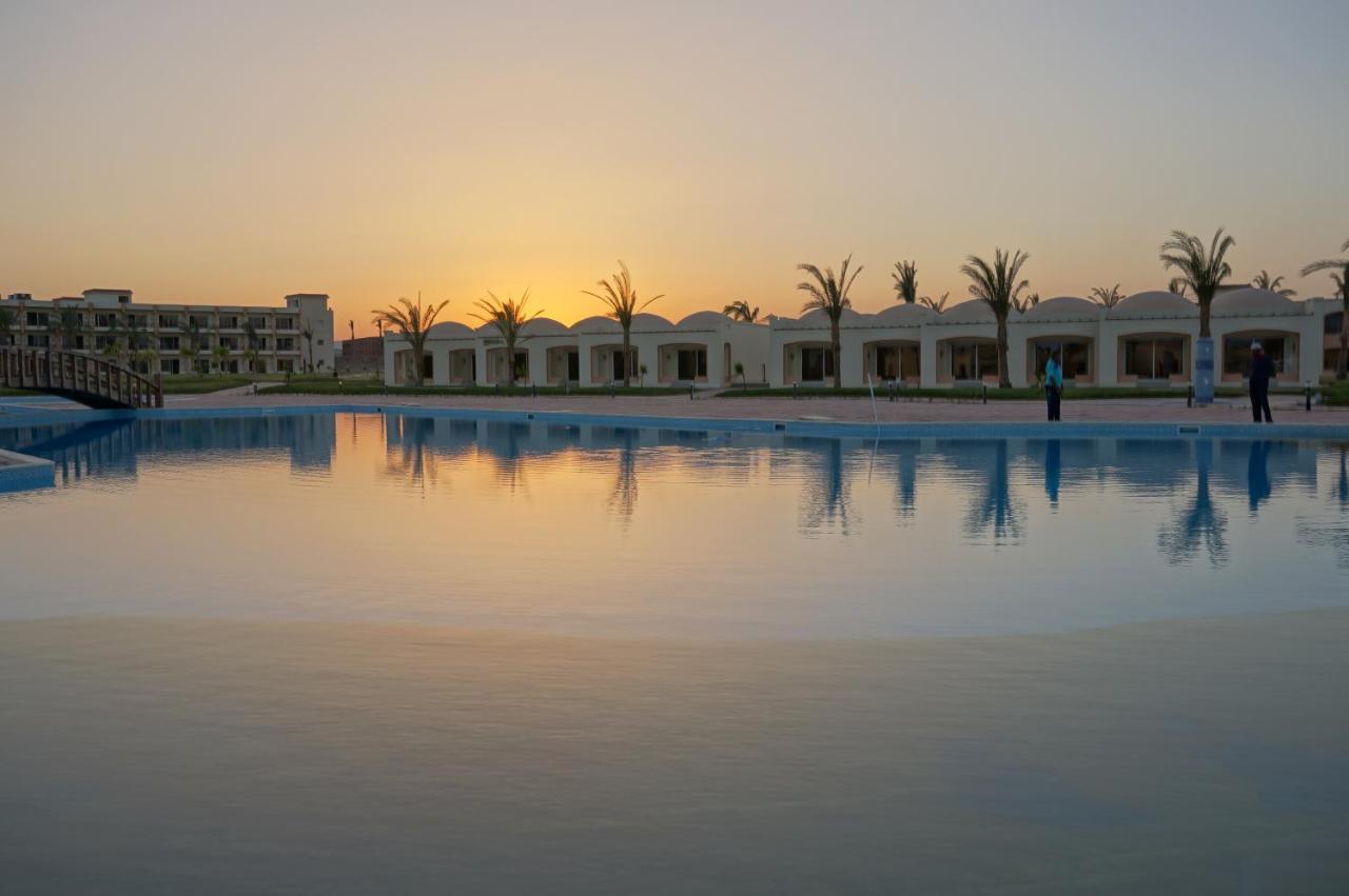 Amarina Queen Resort & Aqua Park Marsa Alam Esterno foto