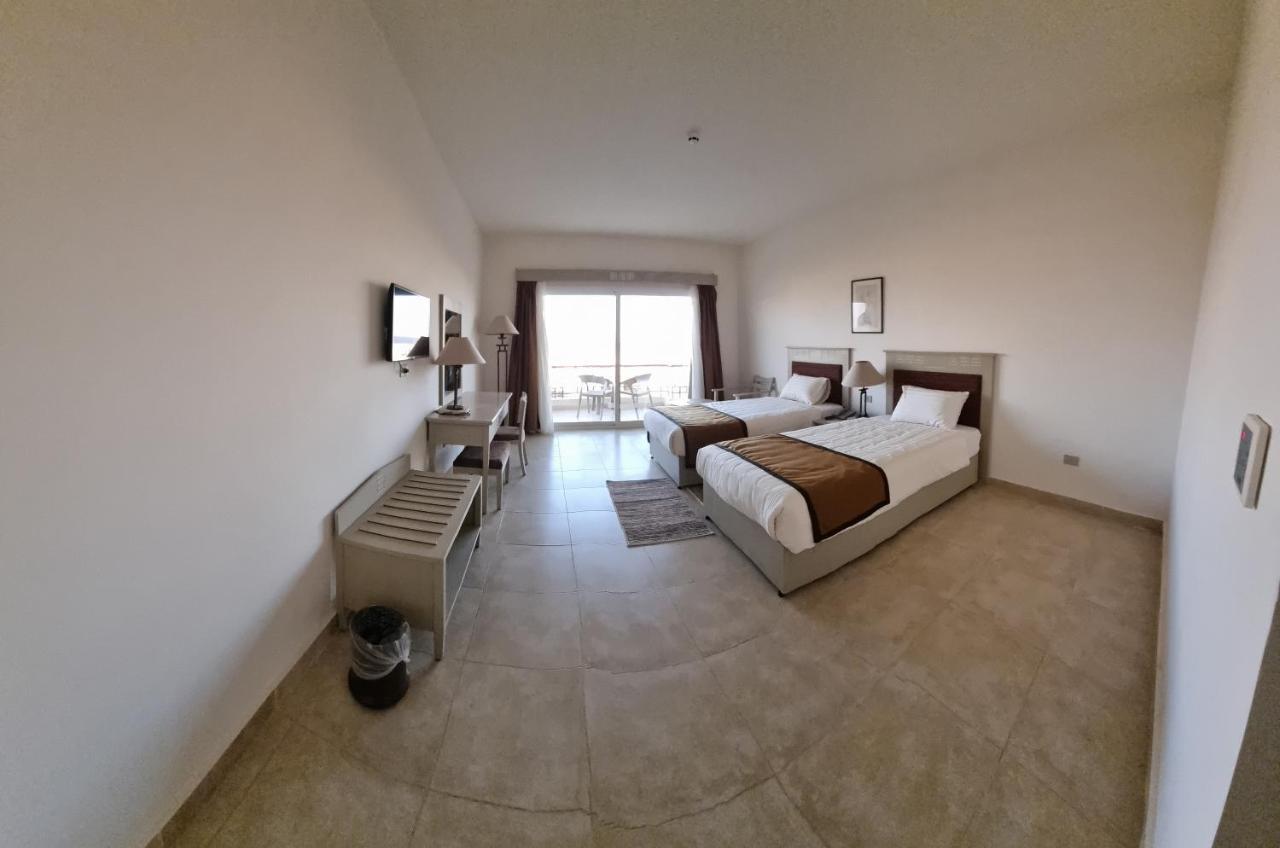 Amarina Queen Resort & Aqua Park Marsa Alam Esterno foto
