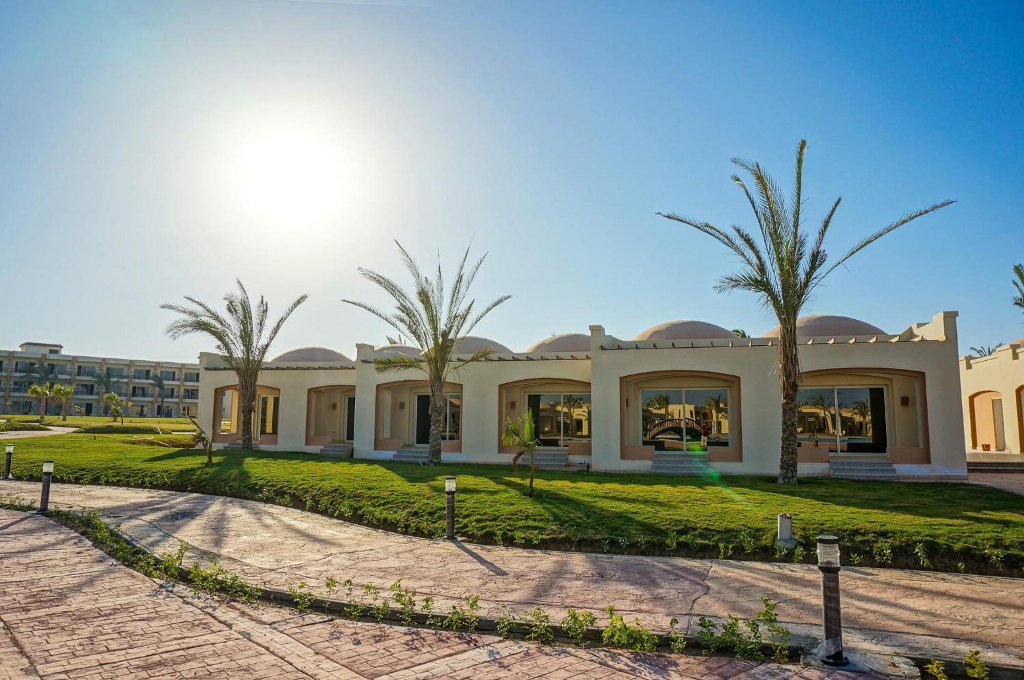 Amarina Queen Resort & Aqua Park Marsa Alam Esterno foto