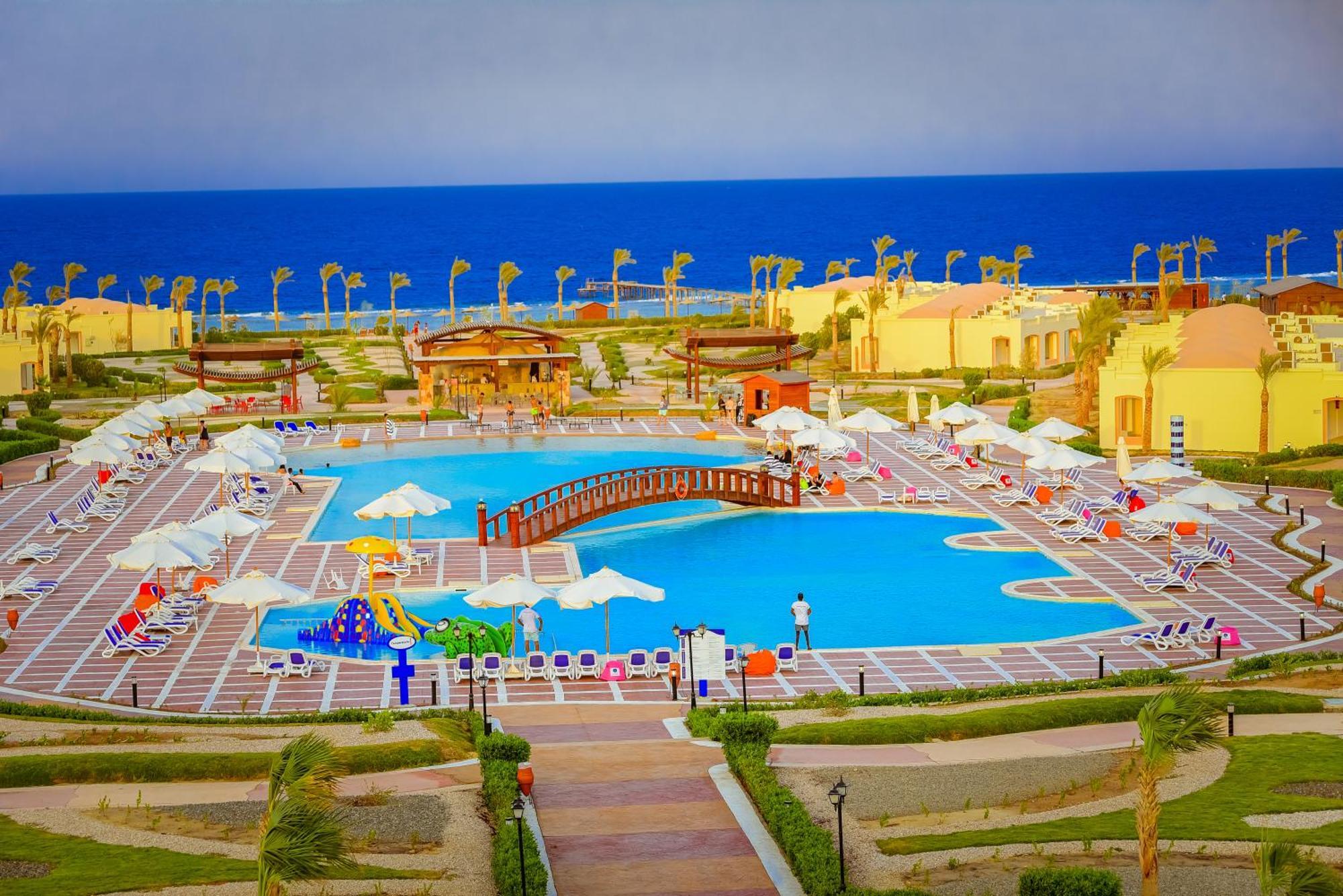 Amarina Queen Resort & Aqua Park Marsa Alam Esterno foto