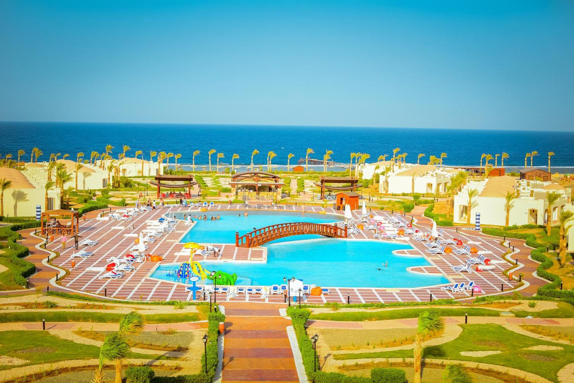 Amarina Queen Resort & Aqua Park Marsa Alam Esterno foto