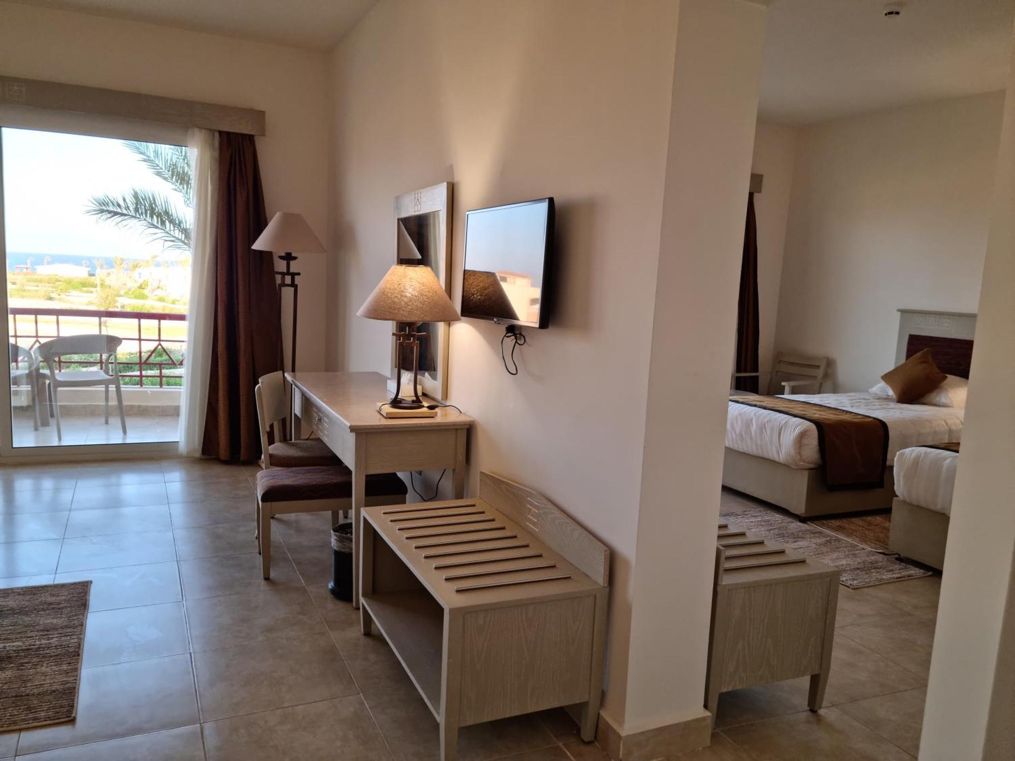 Amarina Queen Resort & Aqua Park Marsa Alam Esterno foto