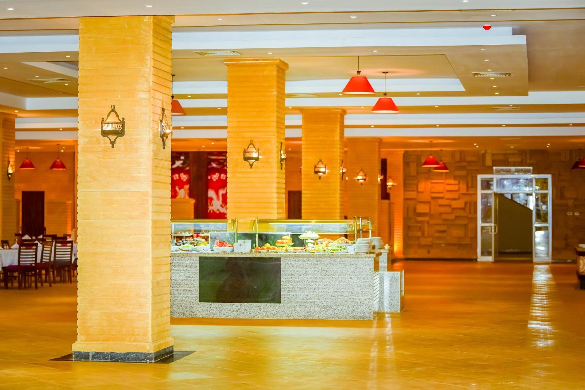 Amarina Queen Resort & Aqua Park Marsa Alam Esterno foto