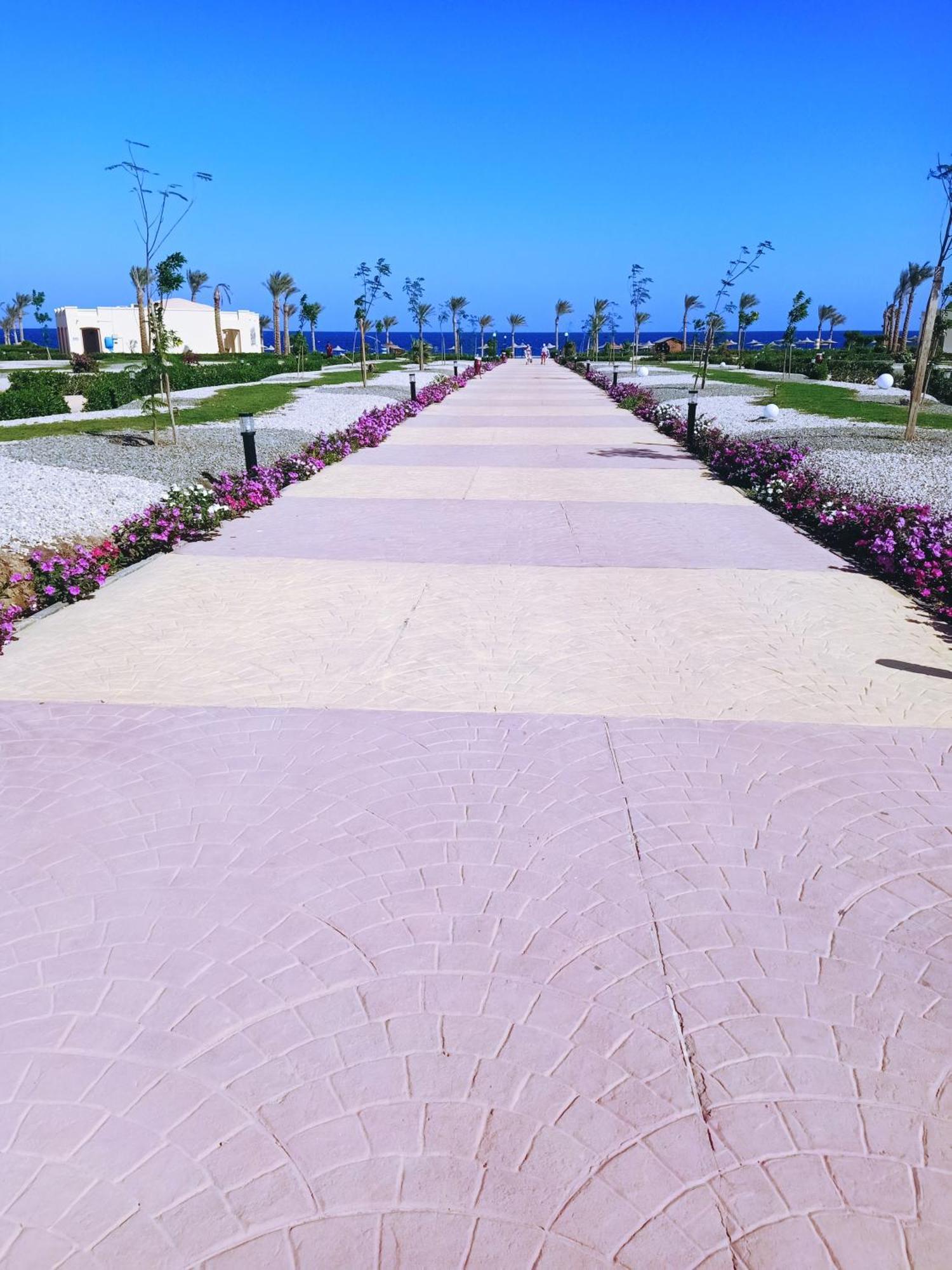 Amarina Queen Resort & Aqua Park Marsa Alam Esterno foto